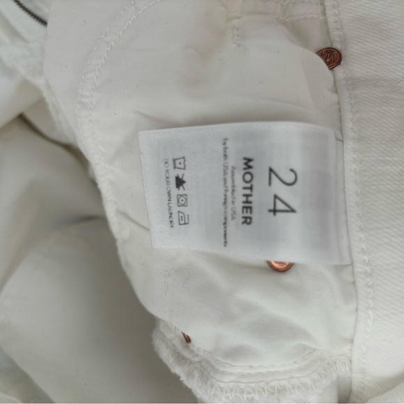 The Mid Rise Dazzler Ankle Fray in Fairest Of Them All
MOTHER - Picture 8 of 8